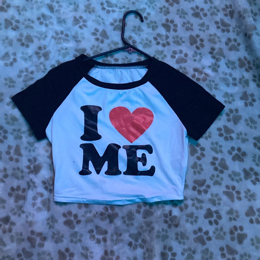 I ❤️ me crop tee shirt size small shien shirt
